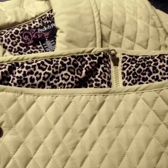 Peck & Peck Light Green Quilted Jacket - Picture 13 of 14